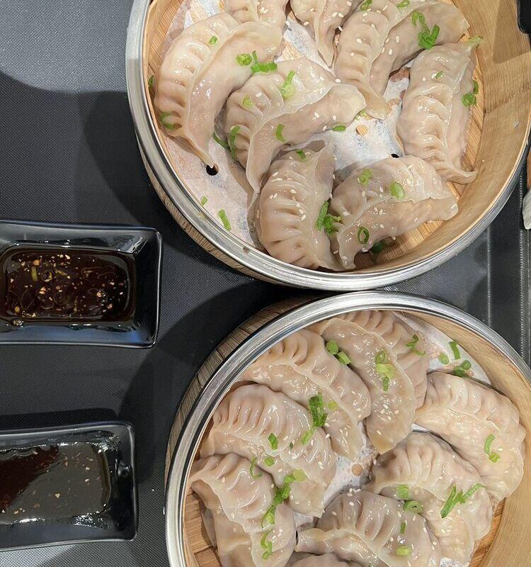 Pork n Chive Dumpling (8)