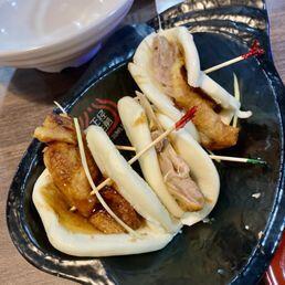 Peking Duck Bun(3)